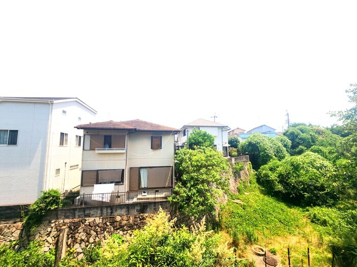 物件内観写真16　(室内からの展望)