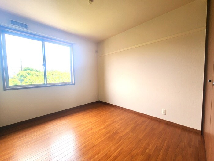 物件内観写真18　(居室)