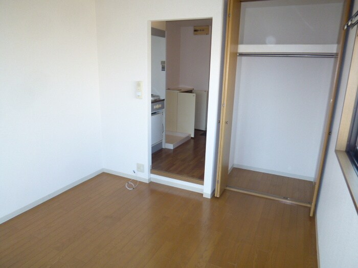 物件内観写真10　(居室)