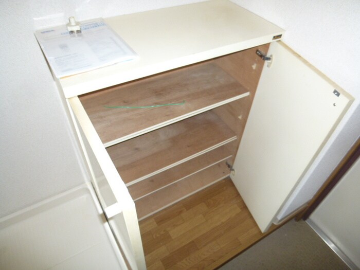 物件内観写真15　(靴箱)