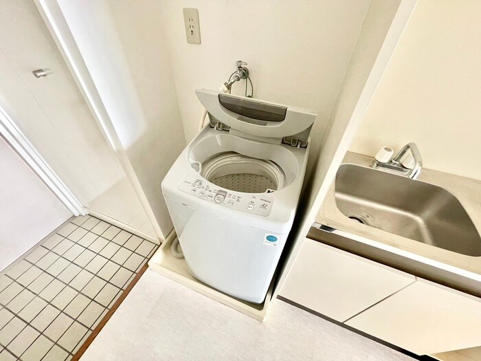 物件内観写真18　(洗濯機置場)