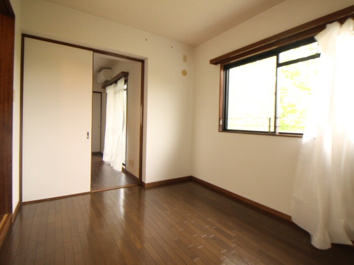 物件内観写真8　(居室)