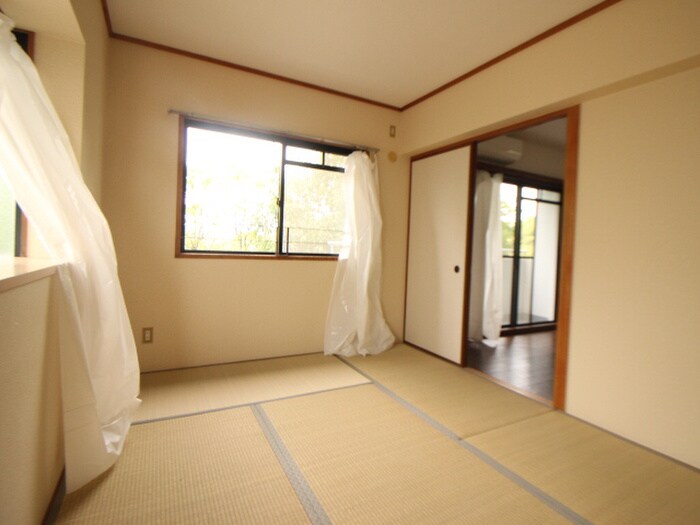 物件内観写真9　(居室)