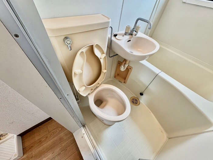 物件内観写真13　(トイレ)