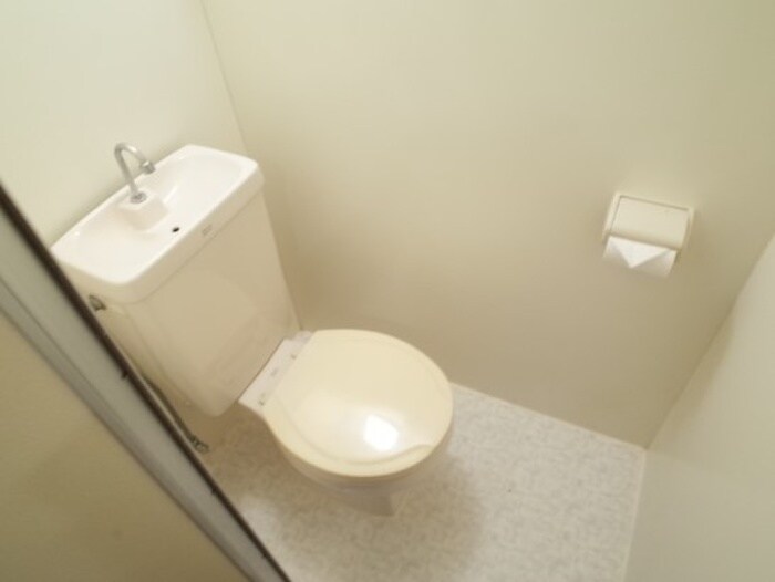 物件内観写真11　(トイレ)