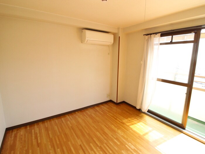 物件内観写真12　(居室)