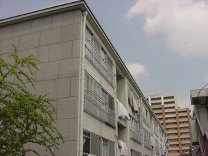 中西マンション外観写真