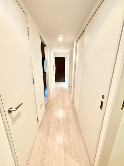 物件内観写真21　(廊下)