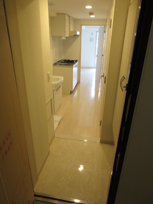 物件内観写真15　(玄関)