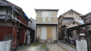 安満中の町戸建外観写真