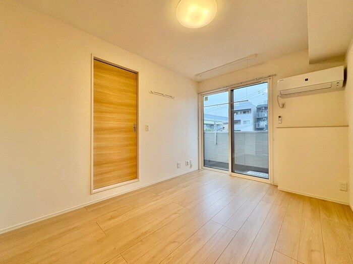 物件内観写真7　(居室)