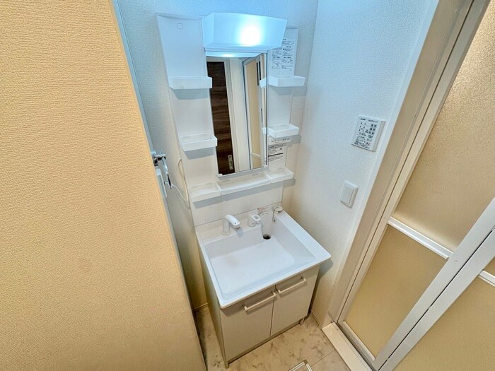 物件内観写真12　(洗面)