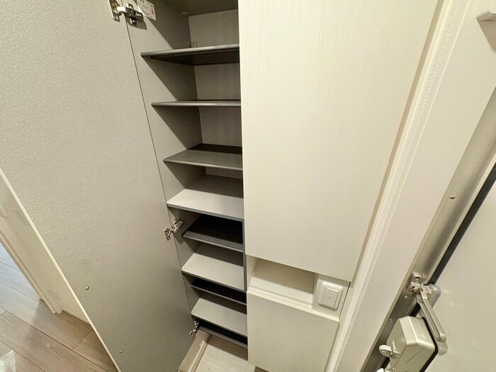 物件内観写真15　(靴箱)