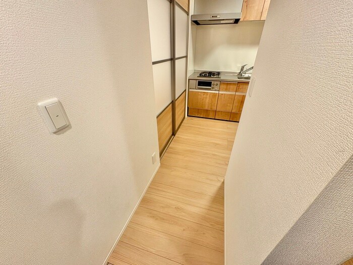 物件内観写真16　(廊下)