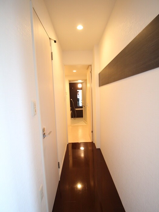 物件内観写真20　(廊下)