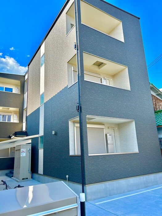 物件外観写真1　(外観写真)