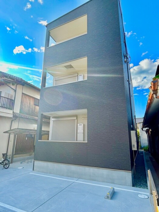 物件外観写真2　(外観写真)