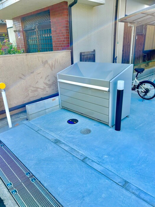 物件外観写真4　(建物設備)