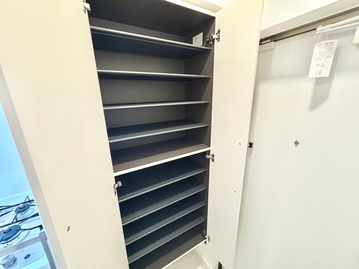 物件内観写真16　(靴箱)