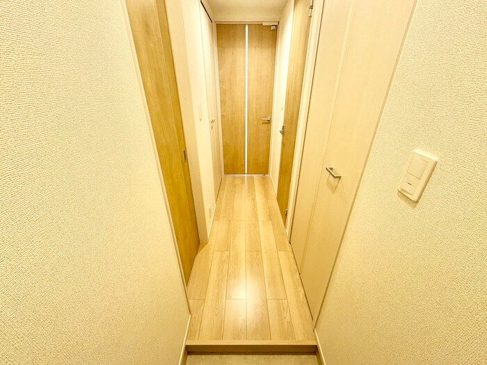 物件内観写真18　(廊下)