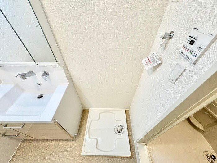 物件内観写真19　(洗濯機置場)