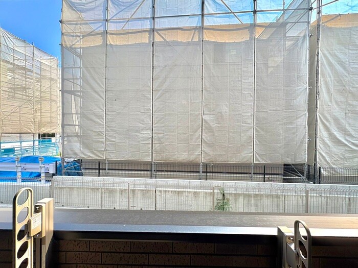 物件内観写真21　(室内からの展望)