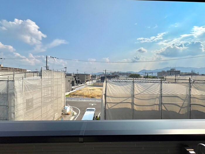 物件内観写真22　(室内からの展望)