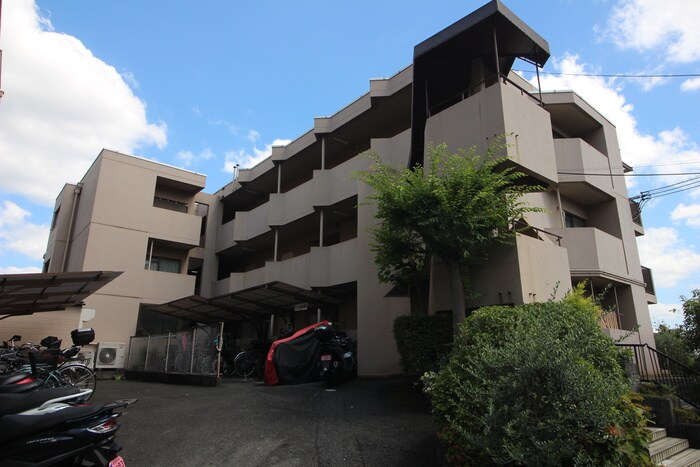 メゾンドール東条の外観写真