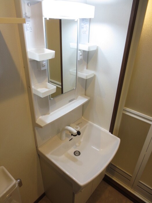 物件内観写真9　(洗面)