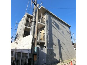 ピアスアパート外観写真