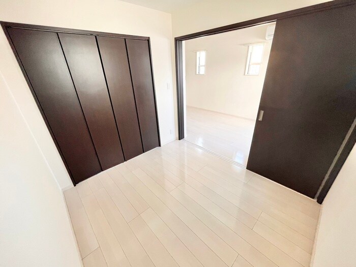 物件内観写真10　(居室)