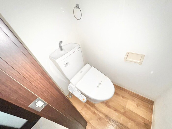 物件内観写真12　(トイレ)