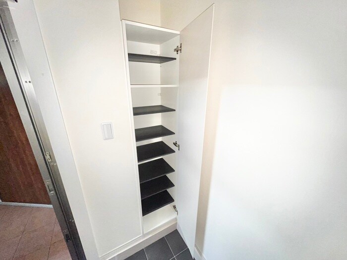 物件内観写真15　(靴箱)