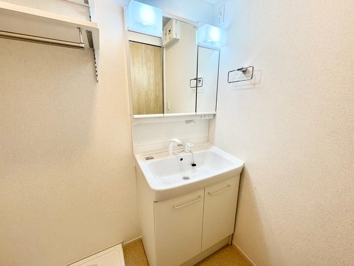 物件内観写真13　(洗面)