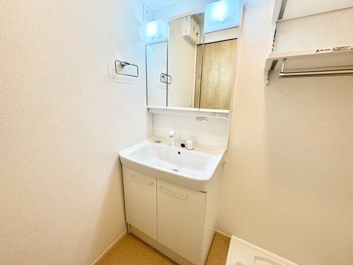 物件内観写真13　(洗面)