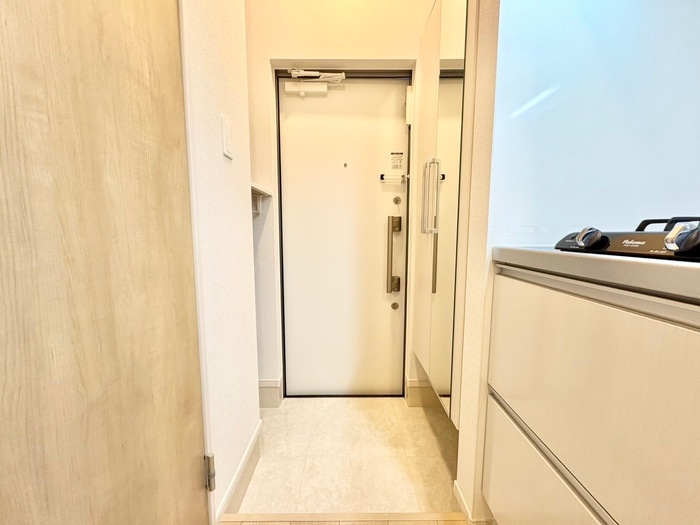 物件内観写真18　(玄関)