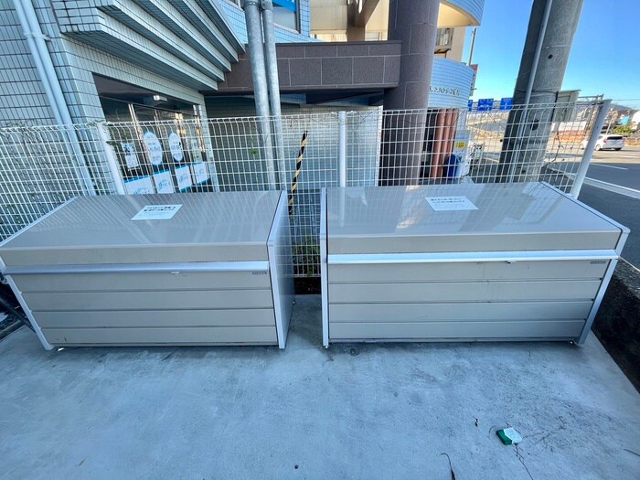 物件外観写真4　(建物設備)