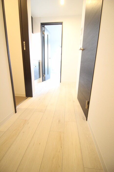 物件内観写真18　(廊下)