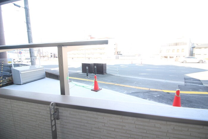 物件内観写真22　(室内からの展望)