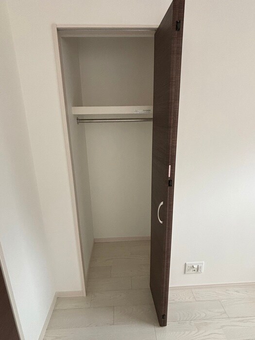 物件内観写真12　(収納)
