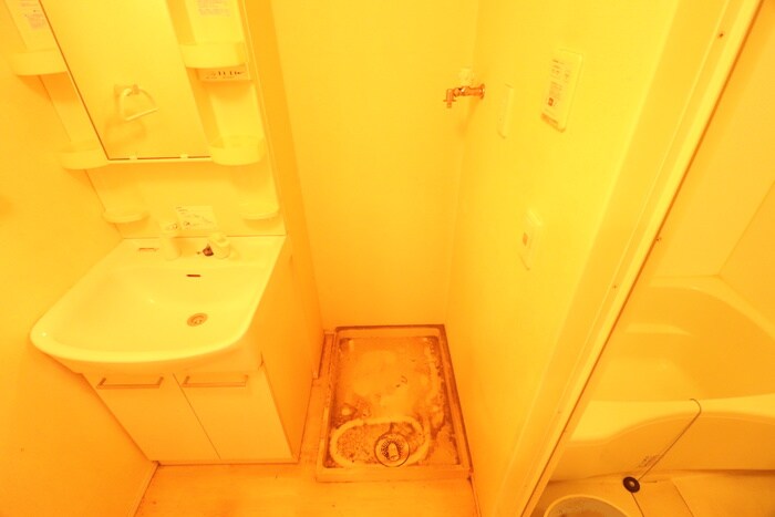 物件内観写真18　(洗濯機置場)