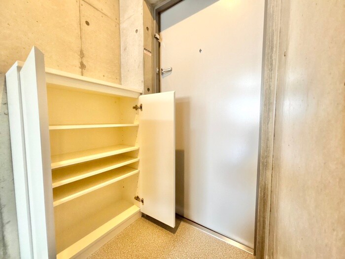 物件内観写真19　(靴箱)