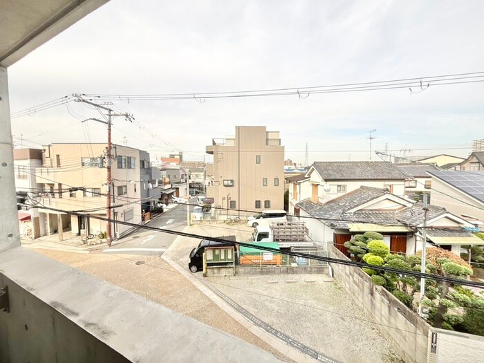 物件内観写真21　(室内からの展望)