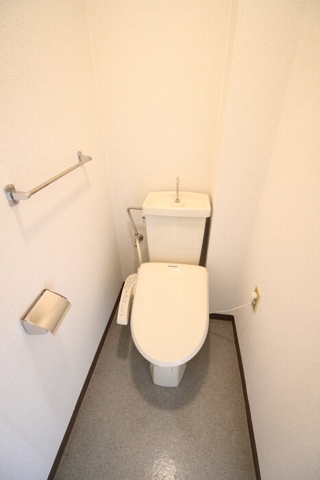 物件内観写真13　(トイレ)