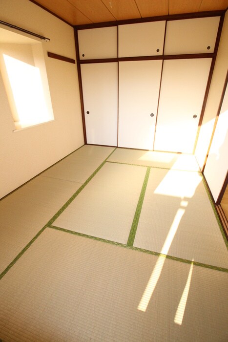 物件内観写真16　(居室)