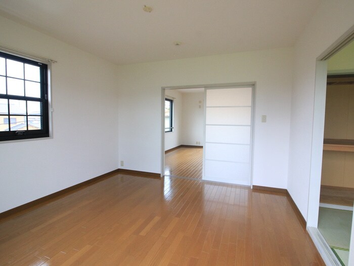 物件内観写真16　(居室)