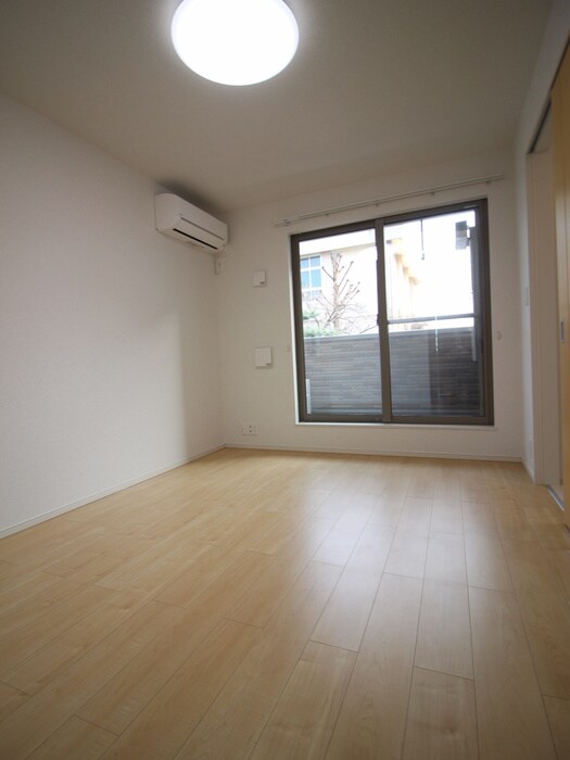 物件内観写真10　(居室)