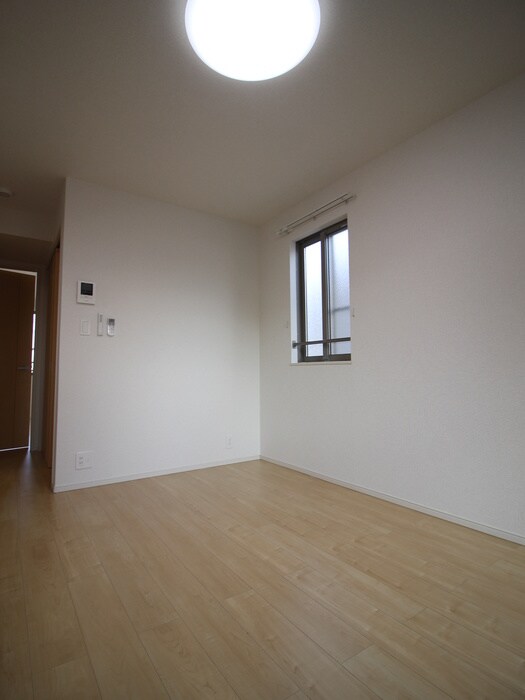 物件内観写真13　(居室)