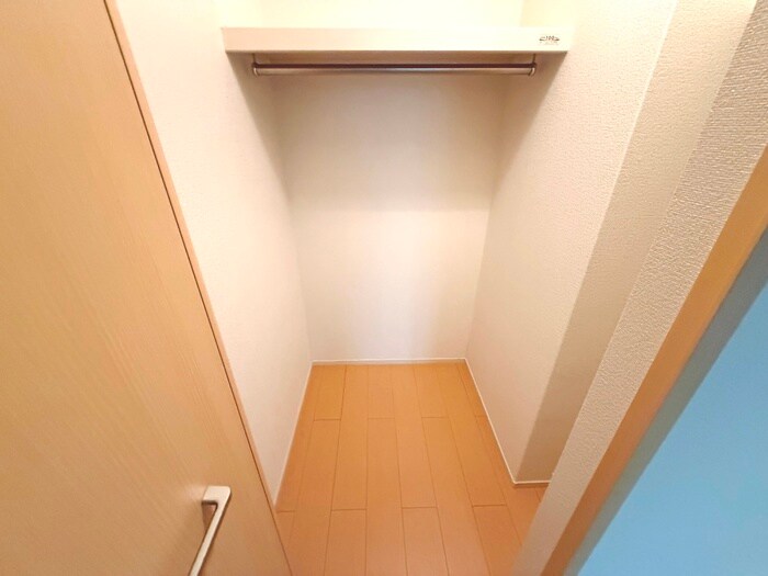 物件内観写真16　(収納)