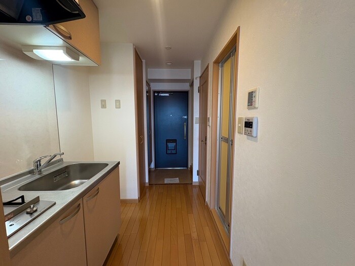 物件内観写真17　(廊下)